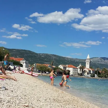 Studio Apartman Fani * Kaštela