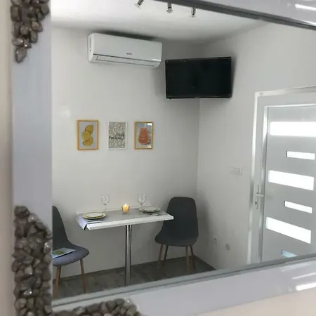 Studio Apartman Fani * Kaštela